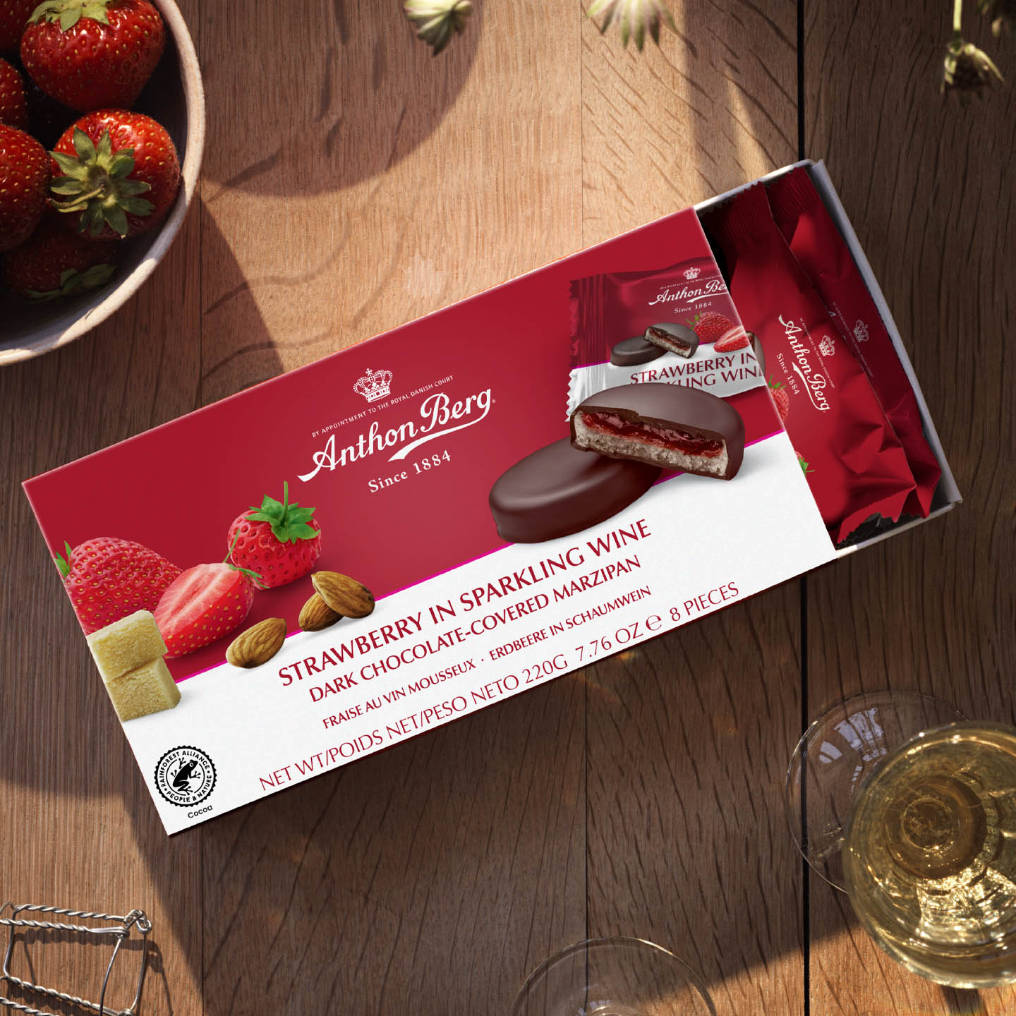 Anthon Berg | Cioccolati alla Fragola con Marzapane | Box da 12