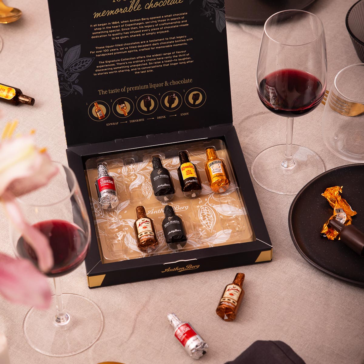 Anthon Berg | Signature Collection | 10 bottigliette di cioccolato con liquori assortiti | 156 g