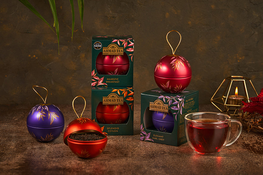 Esclusivo e originale tris di palline Ahmad Tea con tè assortiti in foglie | Idea regalo di Natale | 72g