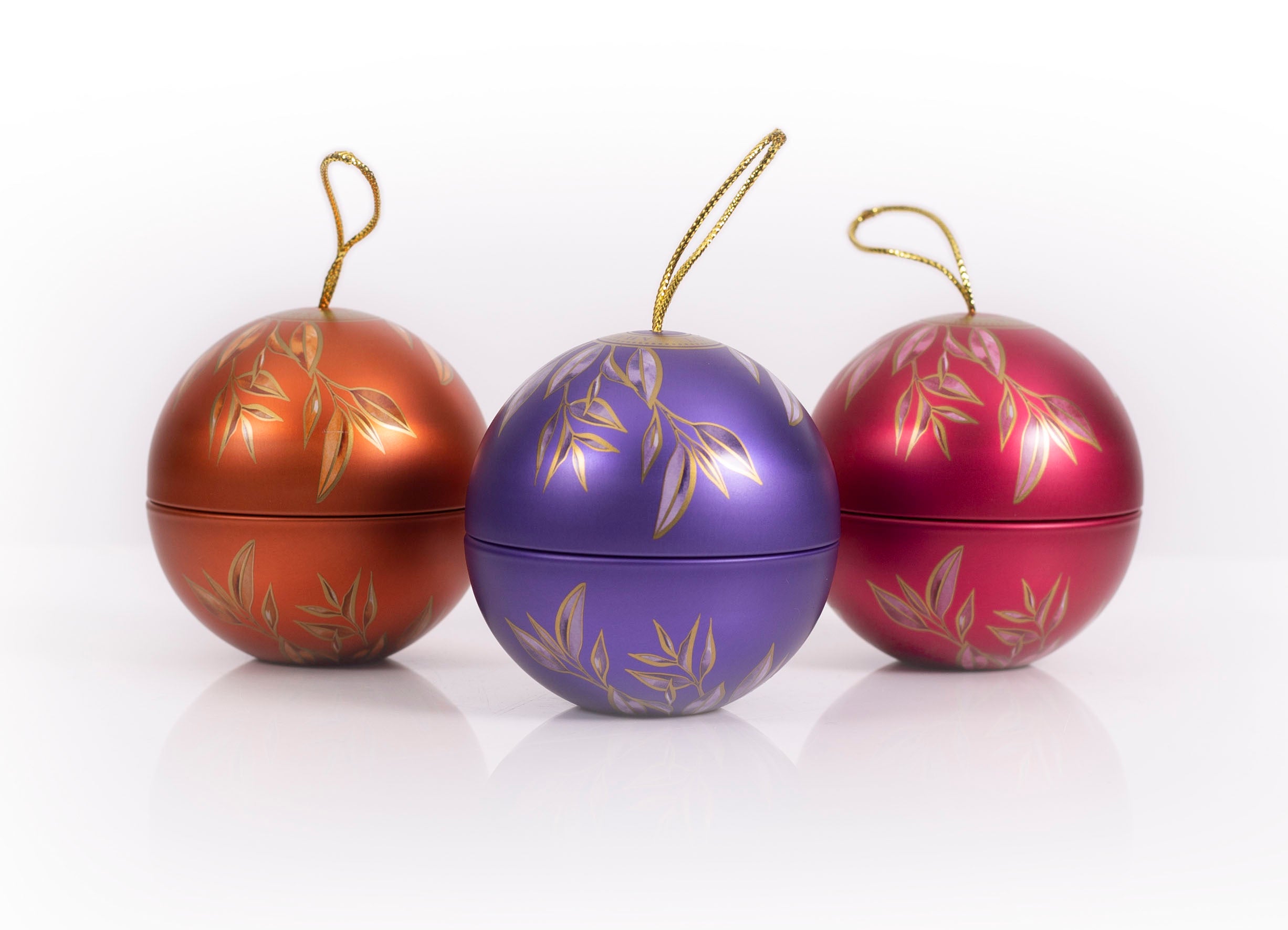 Esclusivo e originale tris di palline Ahmad Tea con tè assortiti in foglie | Idea regalo di Natale | 72g